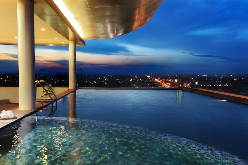 Swiss-Belinn Ska Pekanbaru Esterno foto